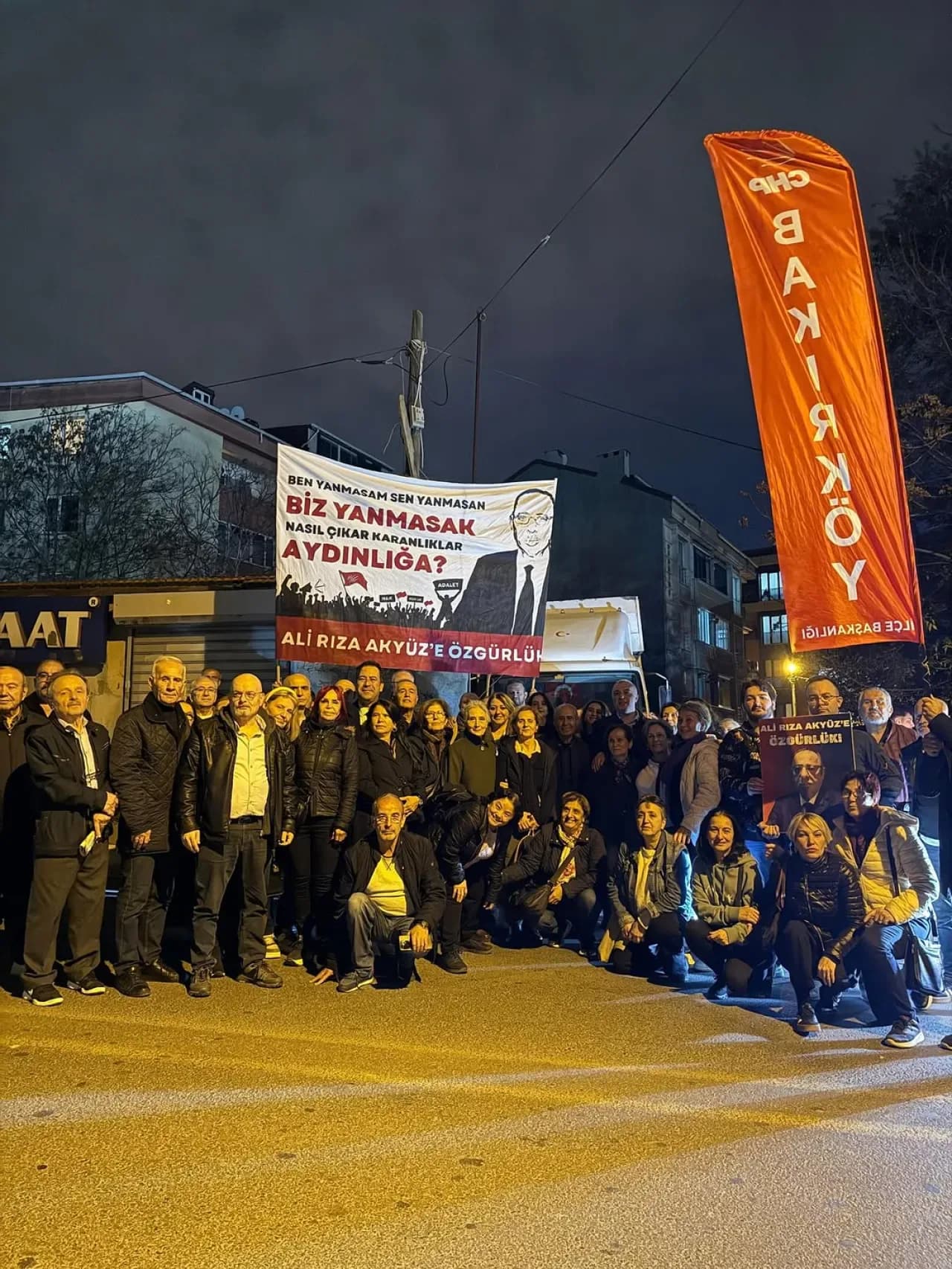 CHP Bakırköy Gençlik Kolu, Özgür Özel Öncülüğünde Sultangazi'de Buluştu