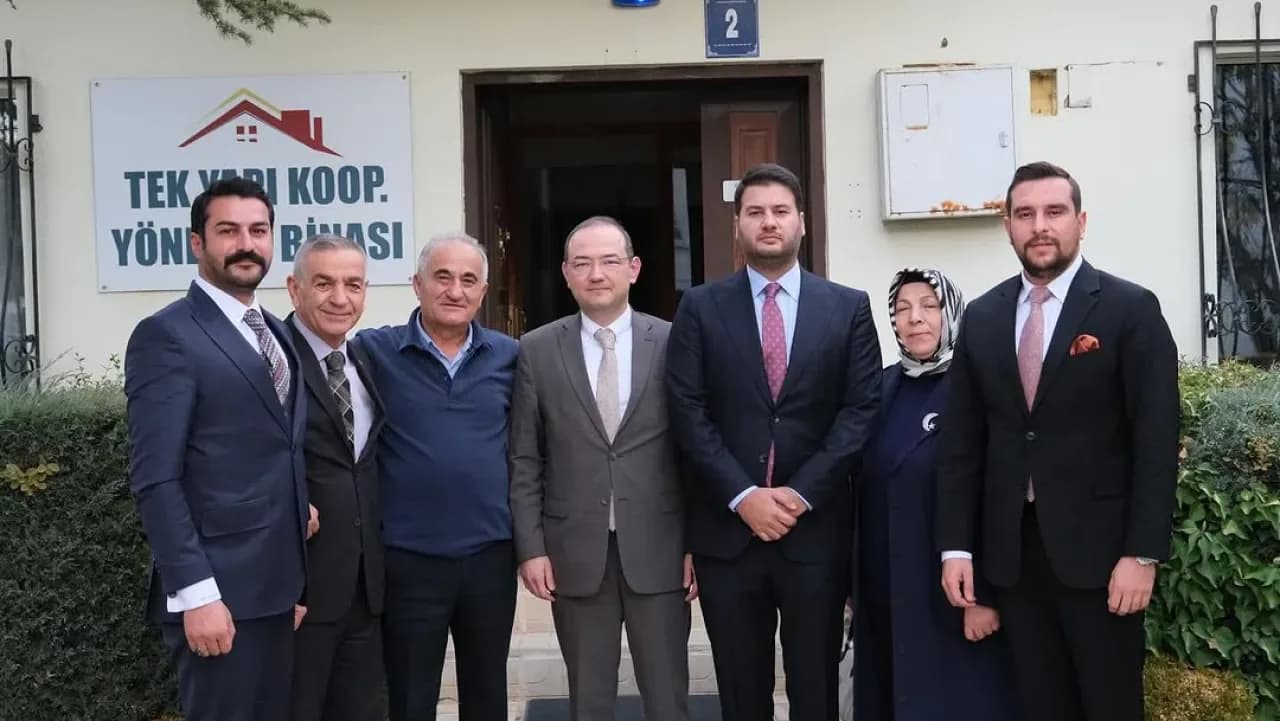 MHP Gölbaşı İlçe Teşkilatı, TEK Yapı Kooperatifi'ni Ziyaret Etti MHP Gölbaşı İlçe Teşkilatı, TEK Yapı Kooperatifi'ni Ziyaret Etti