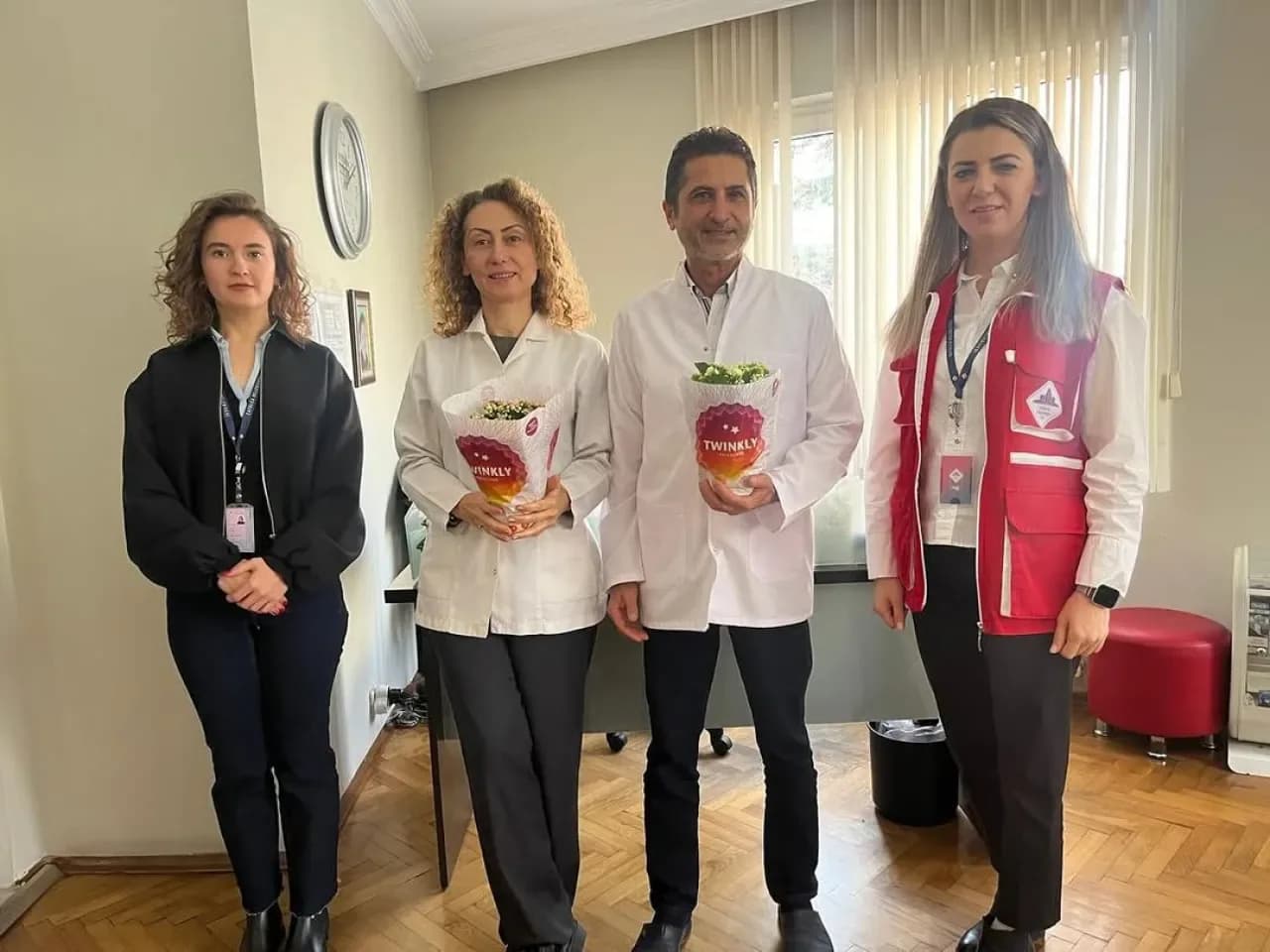Çatalca Belediyesi, Dünya Diş Hekimleri Günü'nde Sağlık Çalışanlarını Ziyaret Etti Çatalca Belediyesi, Dünya Diş Hekimleri Günü'nde Sağlık Çalışanlarını Ziyaret Etti