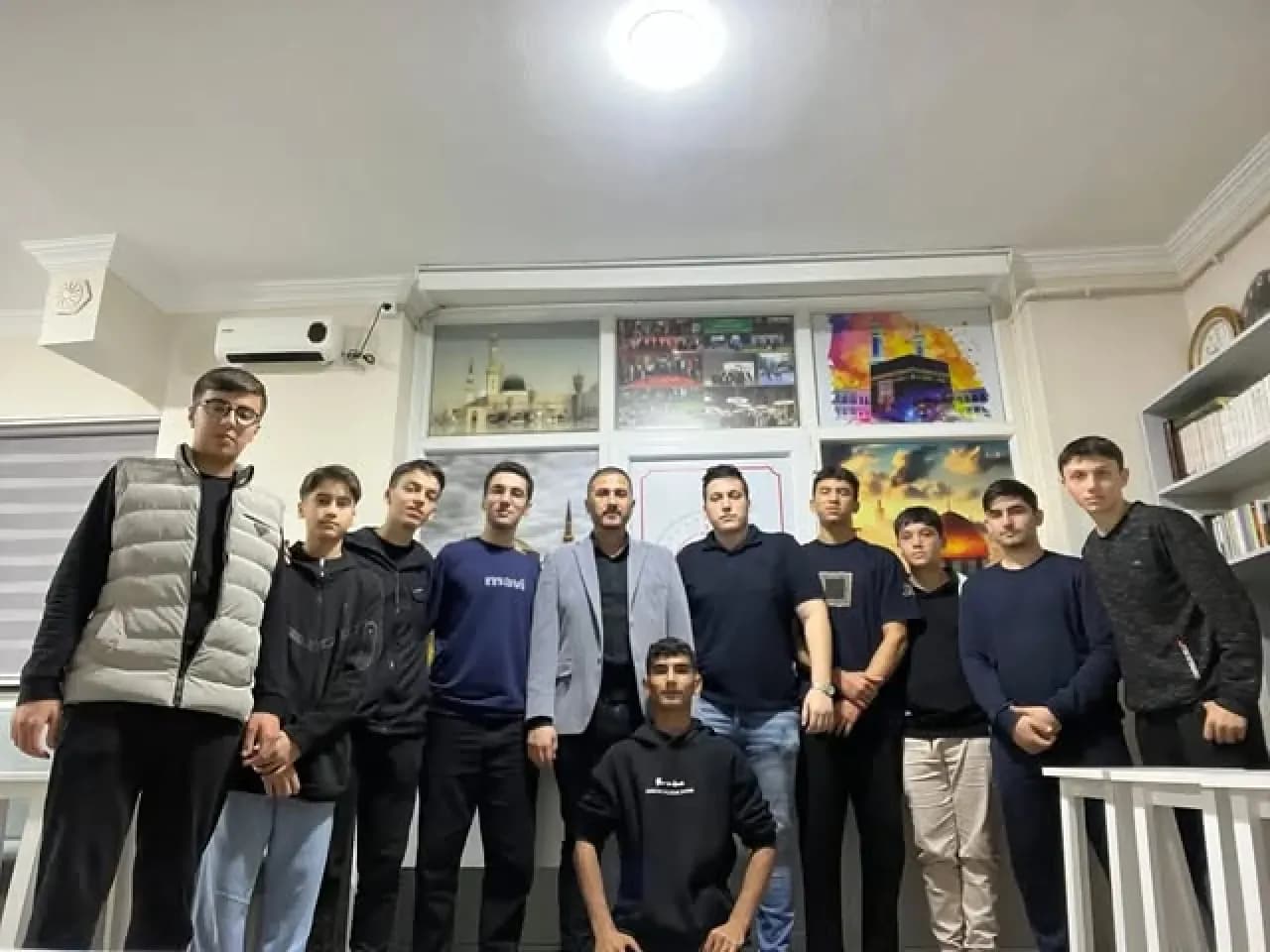 Küçükçekmece'de Gençliğe Değer Projesi Kapsamında Cami Buluşmaları Başladı Küçükçekmece'de Gençliğe Değer Projesi Kapsamında Cami Buluşmaları Başladı