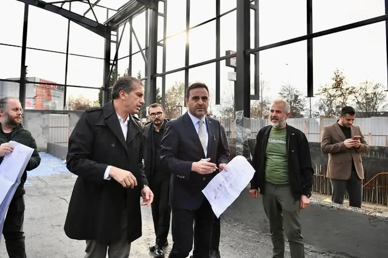Başiskele'de Eğitim, Spor ve Altyapı Çalışmaları Hız Kesmeden Devam Ediyor Başiskele'de Eğitim, Spor ve Altyapı Çalışmaları Hız Kesmeden Devam Ediyor