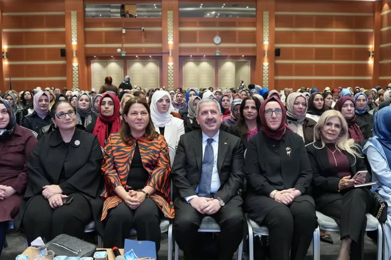 İstanbul'da Kadın Kooperatifçiliği ve Üretimde Kadın Gücü Masaya Yatırıldı