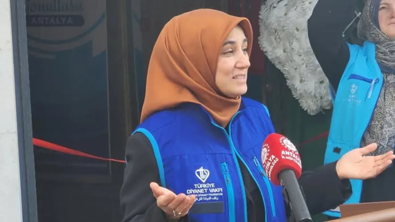 Antalya'da İyilik Atölyesi Açıldı: El Emeği Ürünler İhtiyaç Sahipleriyle Buluşacak