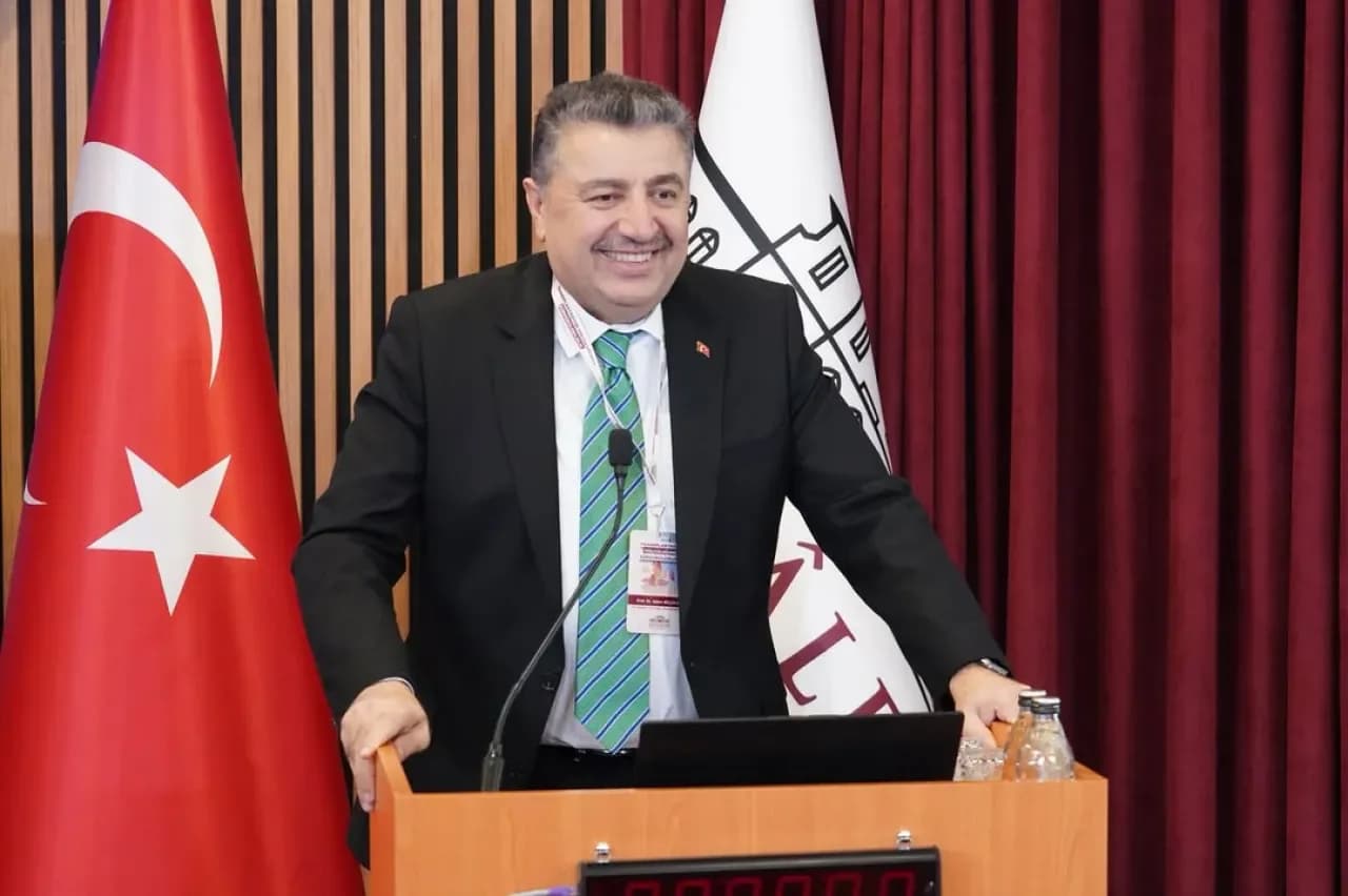 Bezmialem Vakıf Üniversitesi'nden Organ Naklinde Sürdürülebilirlik Çalıştayı Bezmialem Vakıf Üniversitesi'nden Organ Naklinde Sürdürülebilirlik Çalıştayı