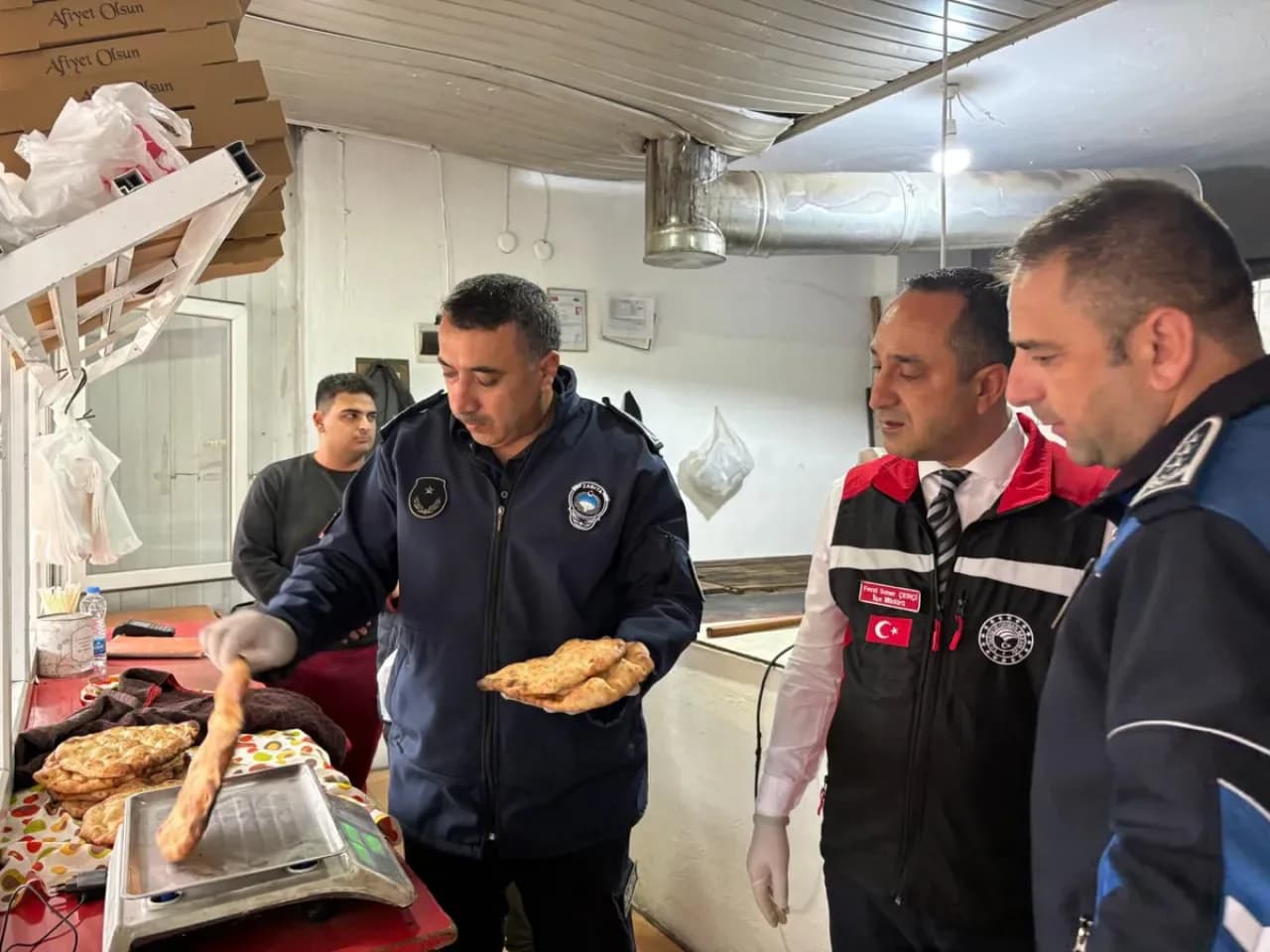 Yumurtalık'ta Ekmek Üretim Yerlerinde Hijyen ve Gramaj Denetimi