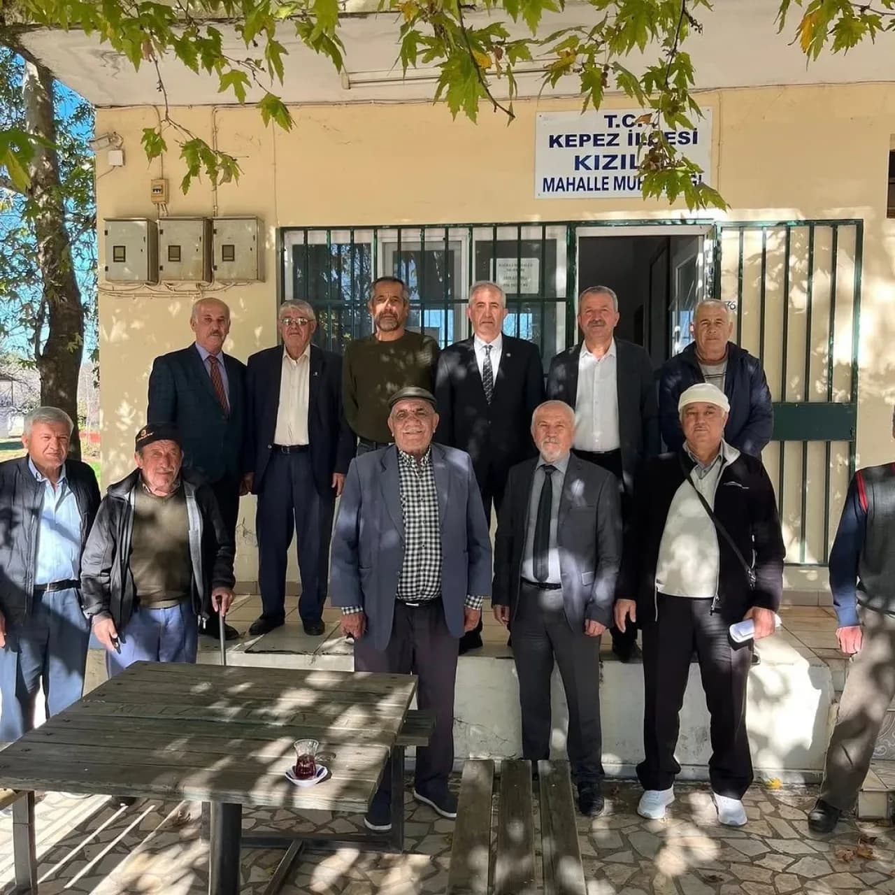 İYİ Parti Kepez İlçe Başkanı Oğuz Altınkaynak Mahalle Muhtarlarını Ziyaret Etti