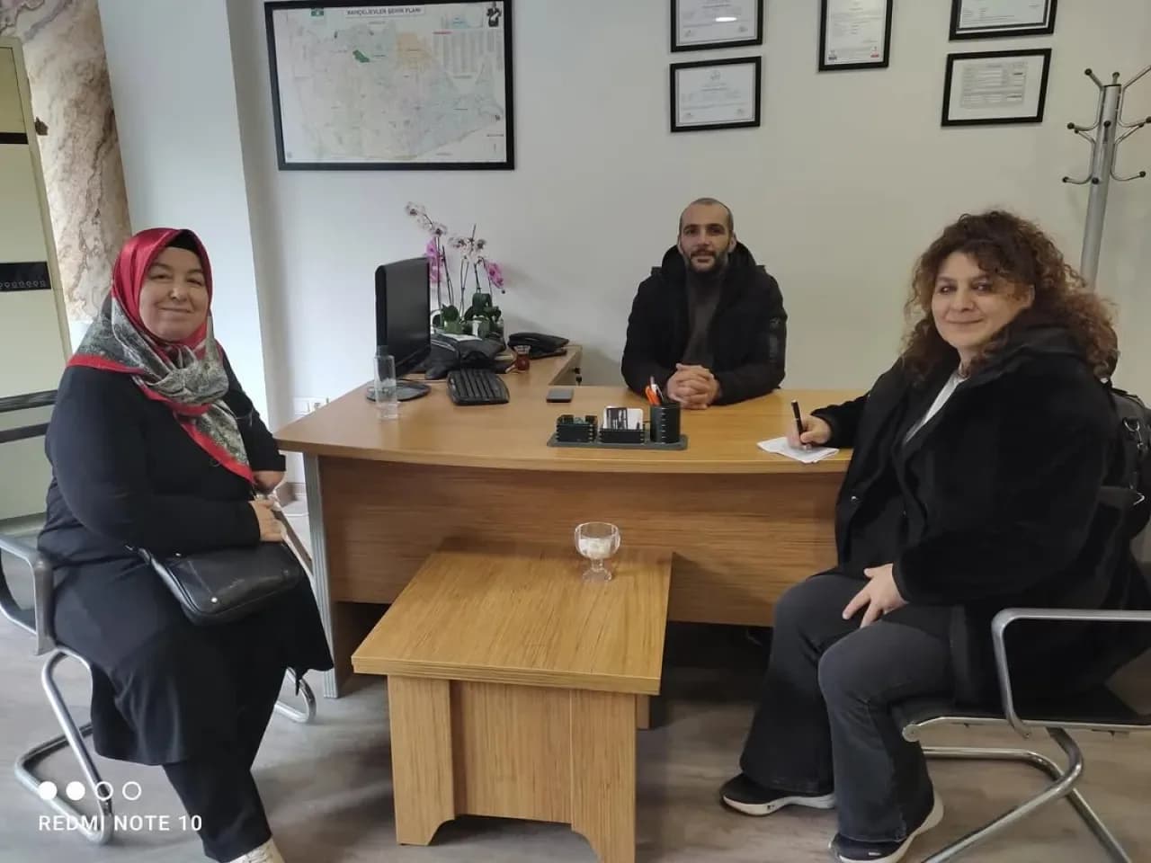 Bahçelievler AK Parti Kadın Kolları, Esnaf Ziyaretleri Gerçekleştirdi