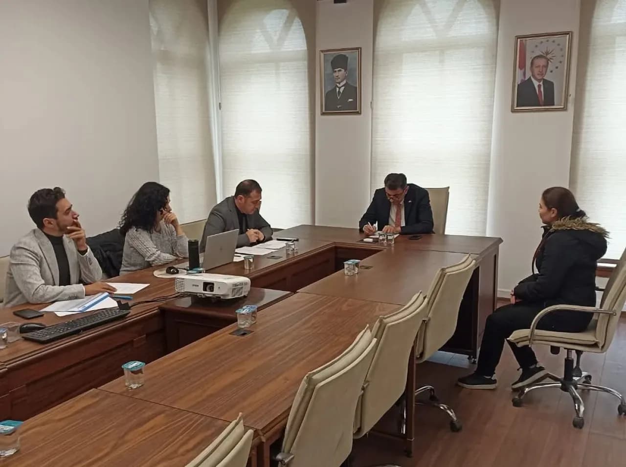 Kağıthane Kaymakamı Yüksel Kara, Halk Günü'nde Vatandaşlarla Buluştu Kağıthane Kaymakamı Yüksel Kara, Halk Günü'nde Vatandaşlarla Buluştu