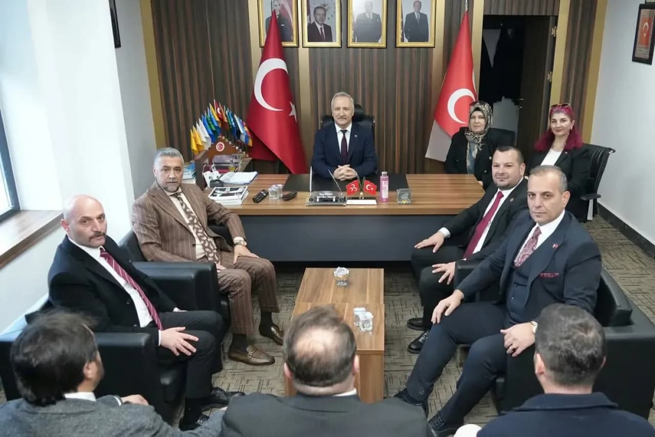 MHP Çubuk Temsilcileri Belediye Meclis Üyeleri ile Bir Araya Geldi MHP Çubuk Temsilcileri Belediye Meclis Üyeleri ile Bir Araya Geldi