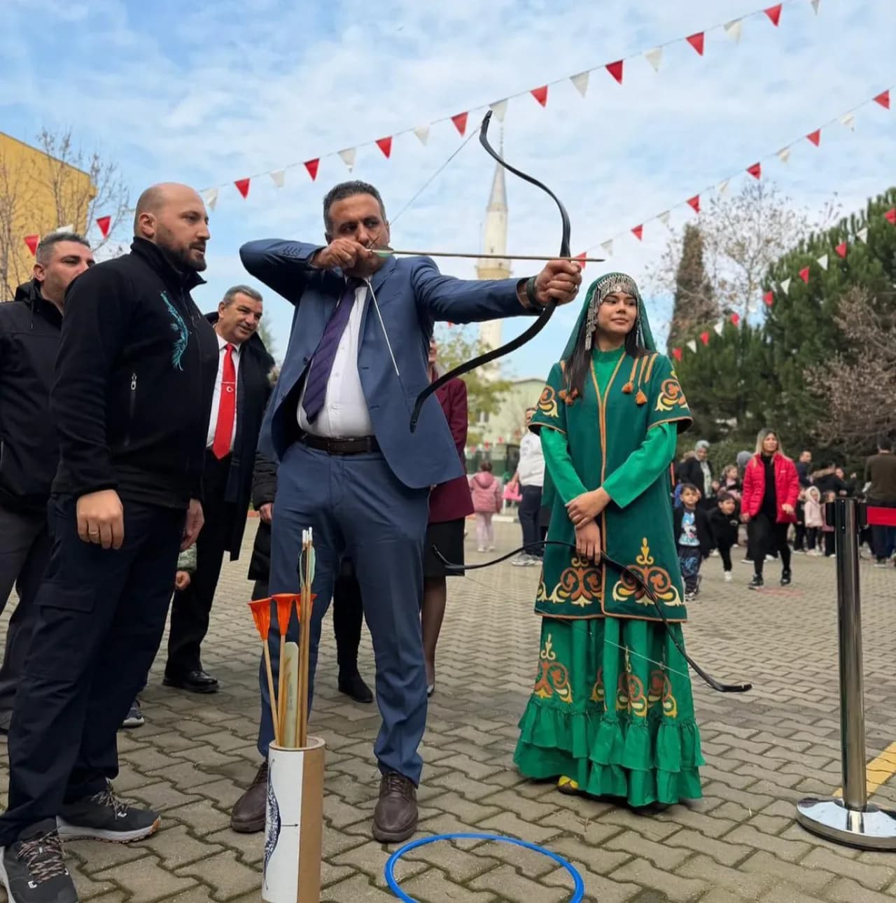 Bursa'da Aile Katılımlı Eğitim Projesi Kapsamında Spor Etkinliği Düzenlendi Bursa'da Aile Katılımlı Eğitim Projesi Kapsamında Spor Etkinliği Düzenlendi