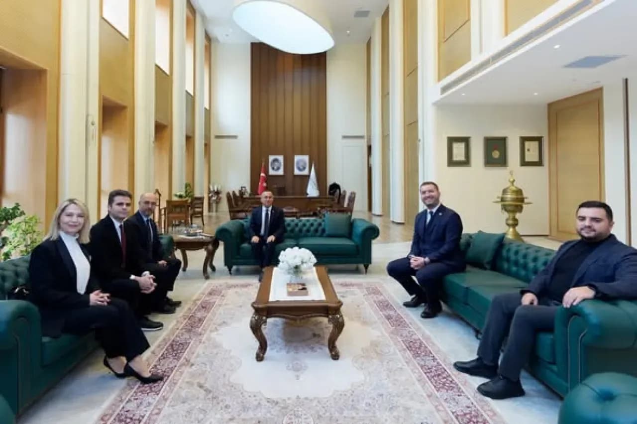 Gaziantep Eczacılar Odası Başkanı Vali Çeber'i Ziyaret Etti