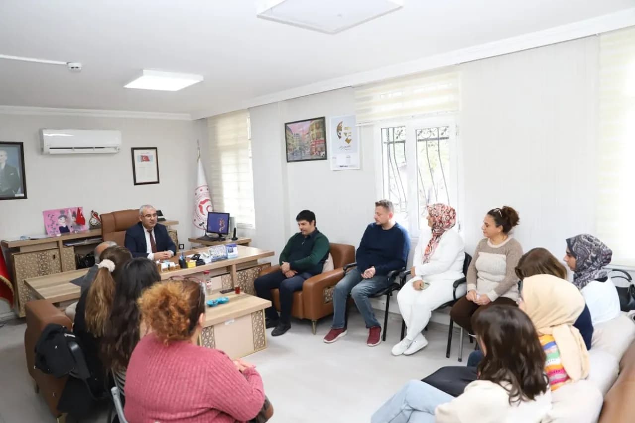 Adana'da Çocuk Evleri Koordinasyon Merkezi Ziyaret Edildi