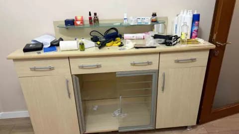 Mersin'de Evde Kurulan Kaçak Muayenehaneye Baskın: Sahte Doktor Yakalandı