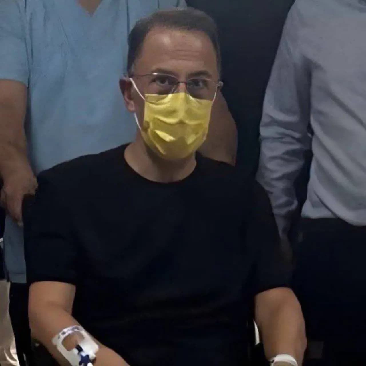 Beylikdüzü Belediye Başkanı Mehmet Murat Çalık'ın Boynunda Kitle Tespit Edildi Beylikdüzü Belediye Başkanı Mehmet Murat Çalık'ın Boynunda Kitle Tespit Edildi