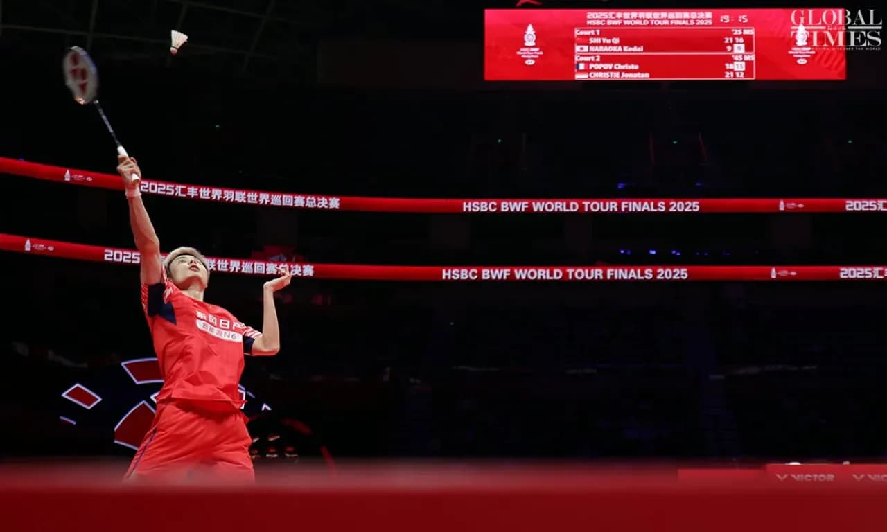 Shi Yuqi, Hangzhou'daki BWF Dünya Turu Finalleri'nde Grup Aşamasını Lider Tamamladı