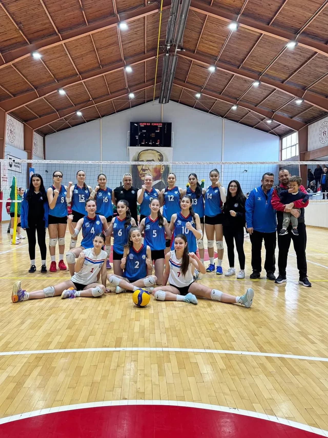 Bursa Nilüfer Belediyespor Küçük Kızlar Takımı Sahada Galibiyet Aldı Bursa Nilüfer Belediyespor Küçük Kızlar Takımı Sahada Galibiyet Aldı