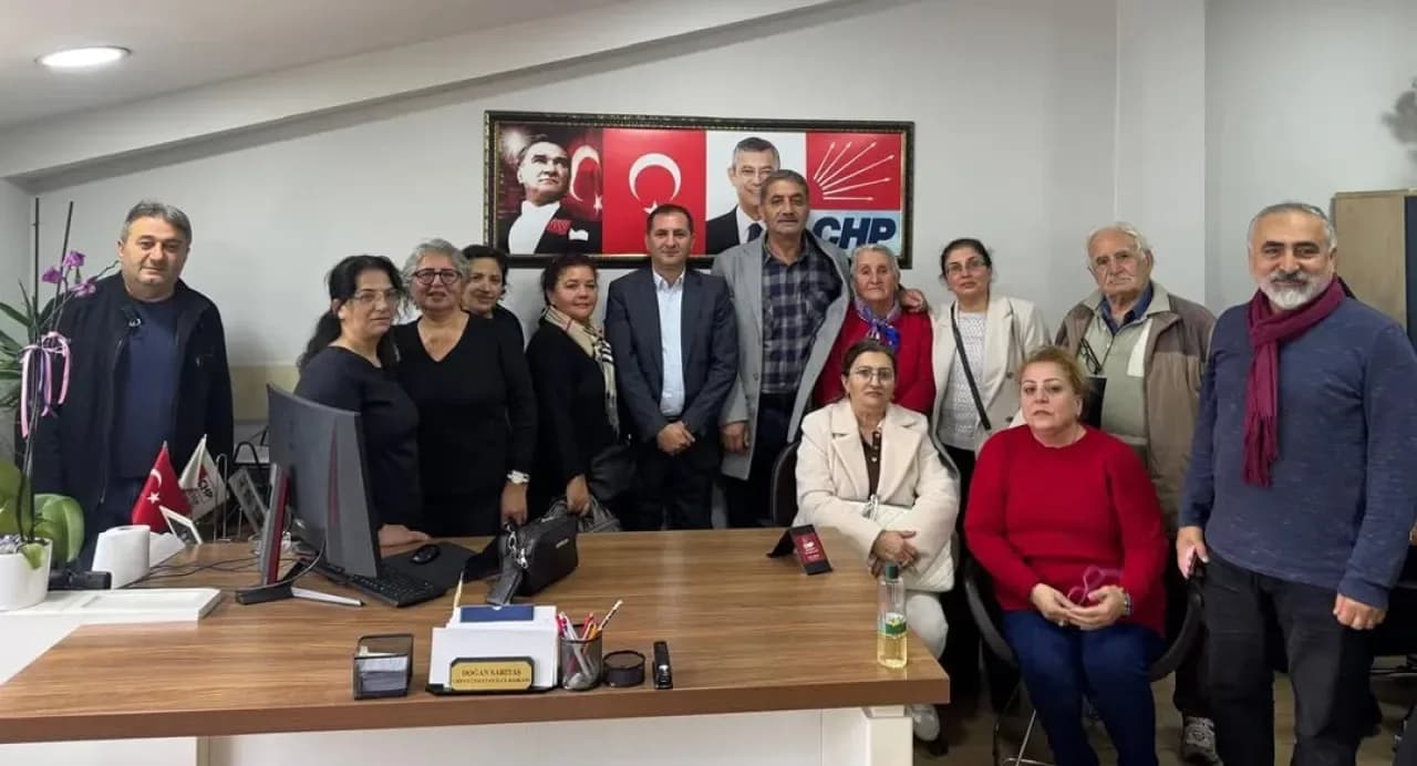 CHP'de Eyüpsultan Hazırlığı: Mahalle Ziyaretleriyle İktidar Yolu CHP'de Eyüpsultan Hazırlığı: Mahalle Ziyaretleriyle İktidar Yolu