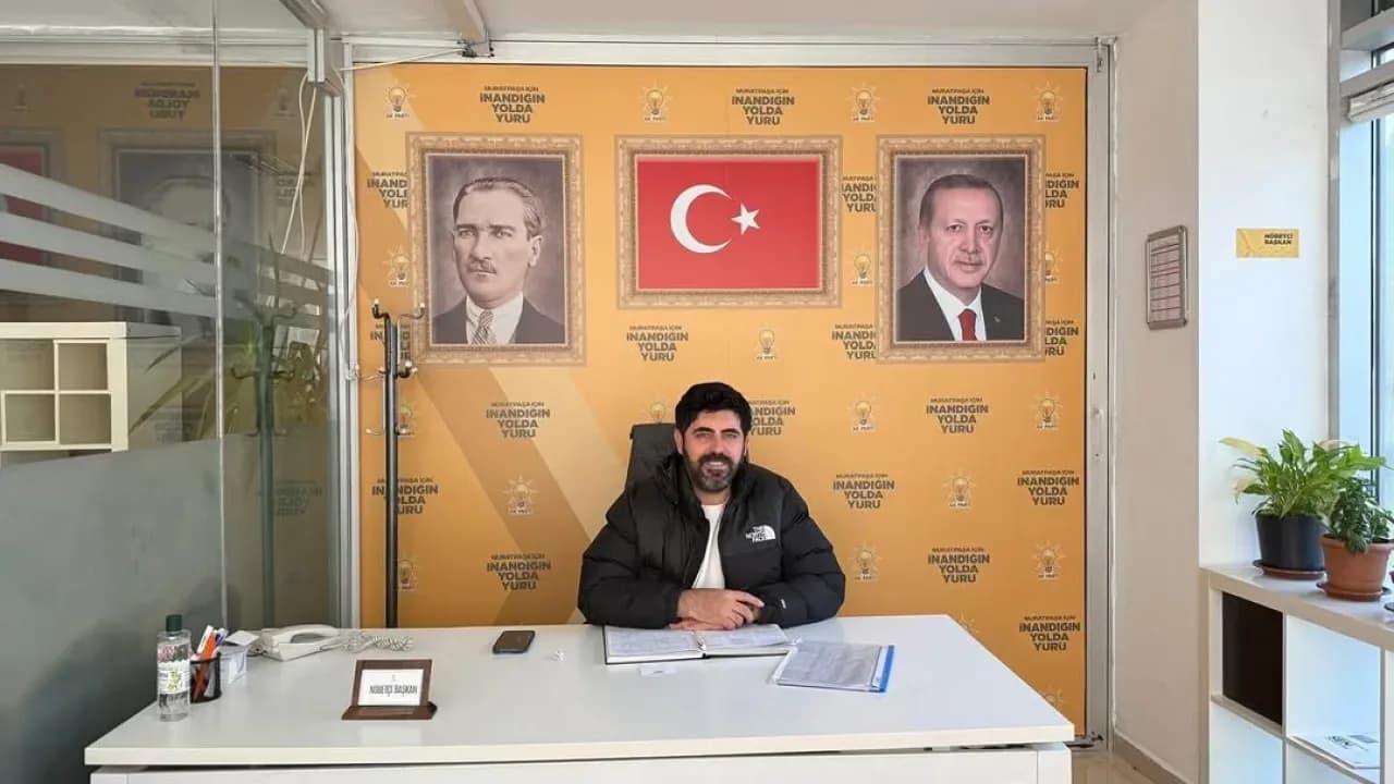 Muratpaşa AK Parti İlçe Başkanlığı'nda Yeni Dönem: Erdal Durmaz Göreve Başladı