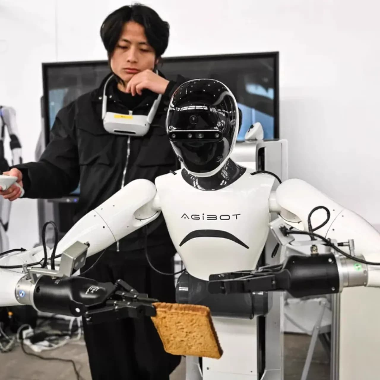 AGIBOT, Robotları Artık Günlük Kiralayabilirsiniz: Sektörde Devrim Yaratacak Adım!
