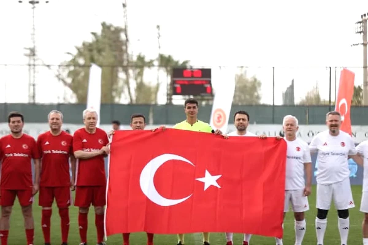 Antalya'da Türk Dünyası Parlamentolar Arası Futbol Turnuvası Başladı Antalya'da Türk Dünyası Parlamentolar Arası Futbol Turnuvası Başladı