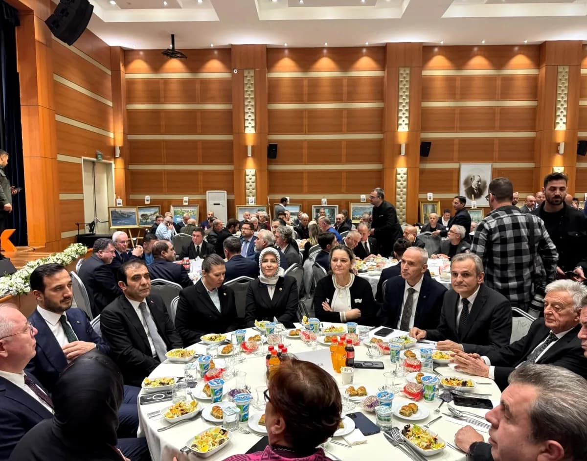 Rumeli Balkan Dernekleri Federasyonu'ndan Kültürel Miras İçin STK Buluşması Rumeli Balkan Dernekleri Federasyonu'ndan Kültürel Miras İçin STK Buluşması