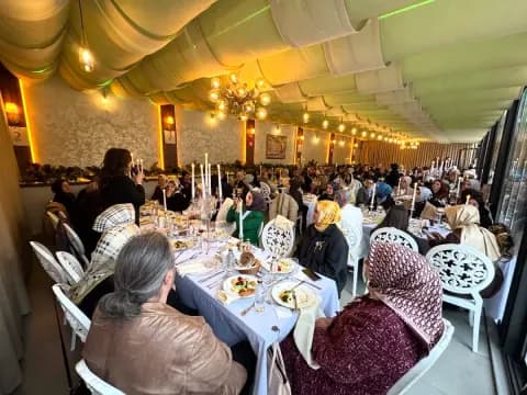 Gazze İçin Sanatla Destek: Hilalin Işığında Sergisi Sanatçıları İstanbul'da