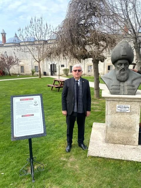 Mustafa Kandemir'den Muhtarlara Cuma Mesajı