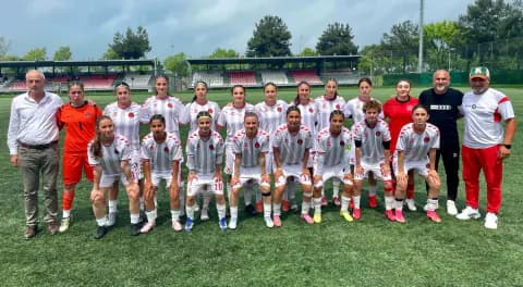 Samsunlu öğrenciler liselerarası futbol şampiyonasında ikinci oldu