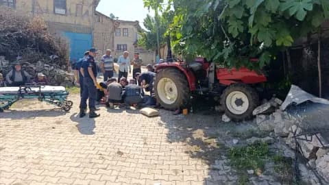Seyir Halindeki Traktörden Düşen 71 Yaşındaki Ali Ş. Hayatını Kaybetti