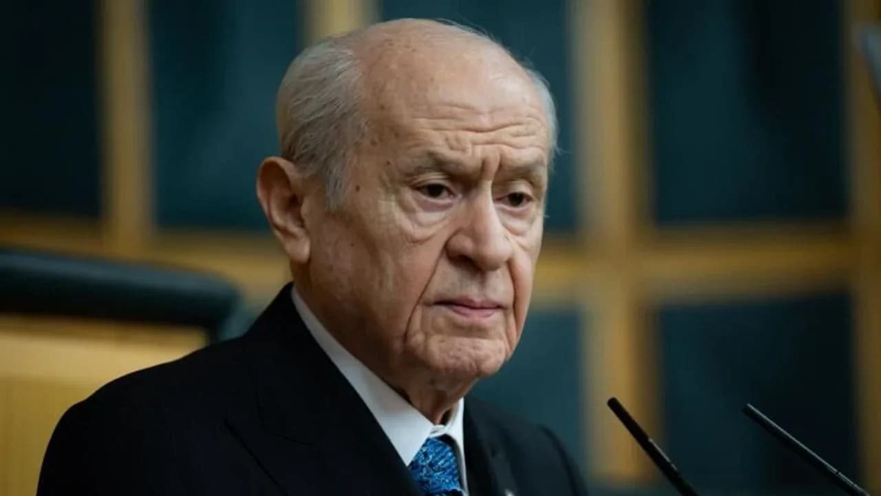 Bahçeli'den Özgür Özel'e Sert Uyarı: 'CHP'de İki Ayrı Dil Var' Bahçeli'den Özgür Özel'e Sert Uyarı: 'CHP'de İki Ayrı Dil Var'