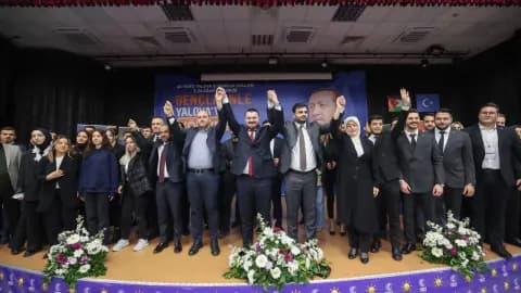 AK Parti Yalova Gençlik Kolları'nda Yeni Dönem: Canay Caner Seçildi