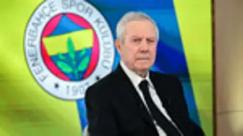 Fenerbahçe'de Aziz Yıldırım Dönemi: Teknik Direktör İçin Aykut Kocaman Sürprizi