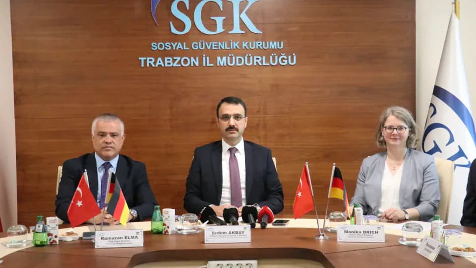Gurbetçiler Dikkat: Trabzon'da Emeklilik ve Sosyal Güvenlik Danışma Günleri Başladı görseli