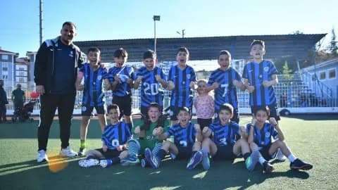 U11 Gençler Ligi'nde Dramatik Dönüş: Ahi Evranspor'dan 6-2'lik Galibiyet