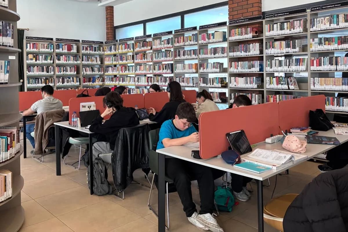 Türkiye'nin Dijital Kütüphane Arşivi Büyüyor: 169 Milyon E-Kitap Erişime Açıldı