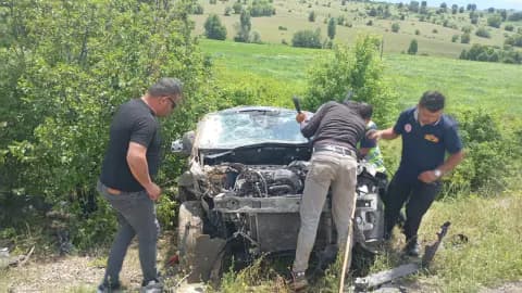 Kelkit-Şiran Yolunda Trafik Kazası: 1 Ölü, 2 Yaralı