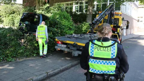 Hamburg'da Okul Önü Faciası: SUV Araç Çocukların Üzerine Sürdü