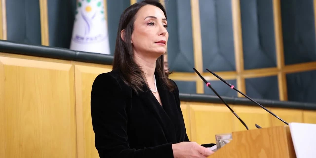 Tülay Hatimoğulları'ndan CHP'ye Sert Eleştiri: 'Demokratik Siyasetin Yeniden Dizaynı'
