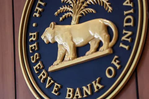 Hindistan Merkez Bankası'ndan Kritik Hamle: Devlet Şirketlerine İndirimli Swap