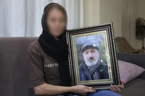 Hatay'da Kaldırım Taşıyla Gelen Ölüm: Tutuklanan Şüphelinin Tahliyesi Tepki Çekti