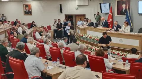 Aydın Büyükşehir Belediye Meclisi'nde Divan Kâtibi Seçimi: Yeni İsim Belli Oldu