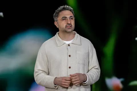 Microsoft AI CEO'sundan Anthropic'e Sert Eleştiri: Yapay Zeka Bilinçli mi?