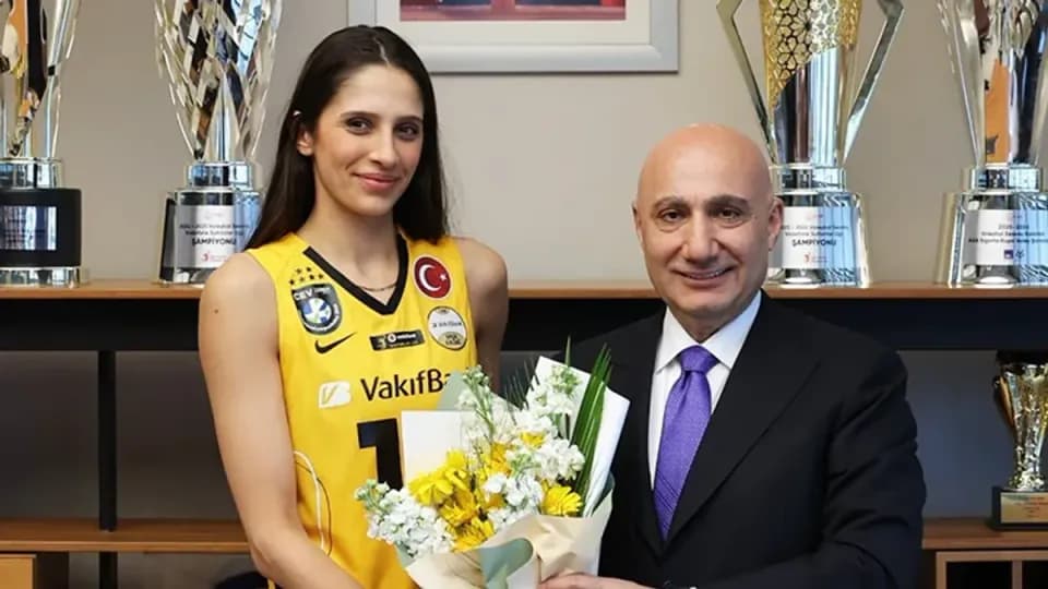 Eczacıbaşı Dynavit'te Bir Devir Kapandı: Derya Cebecioğlu Vedalaştı görseli