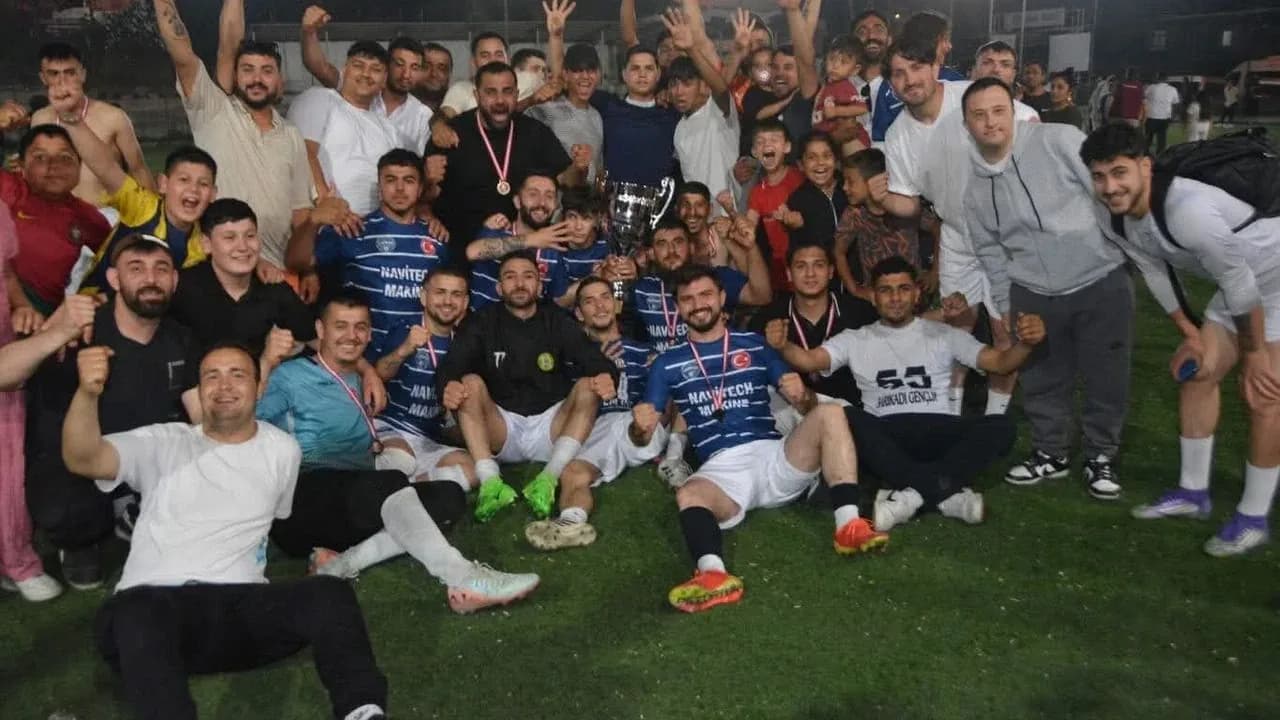 Alaplı'da Nefes Kesen Final: Şehitler Turnuvası'nda Şampiyon Belli Oldu