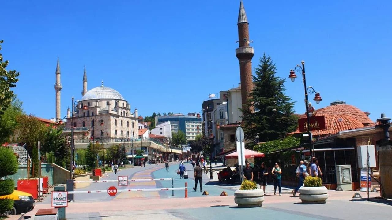 Milli Eğitim Bakanlığı'ndan 12 Haziran Açıklaması: Okullar Neden Tatil Ediliyor? Milli Eğitim Bakanlığı'ndan 12 Haziran Açıklaması: Okullar Neden Tatil Ediliyor?