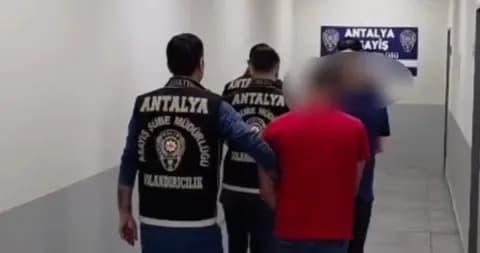 Antalya'da Milyonluk Çek Vurgunu: Kepez'de 4 Şüpheli Tutuklandı