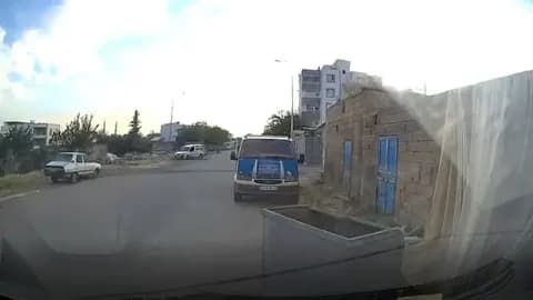 Siverek'te Korkutan Kaza: Bisikletli Çocuğun Yola Çıktığı Anlar Kamerada