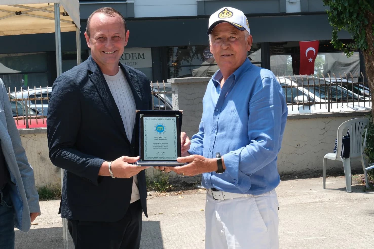 Çiftlikköy'de Tepreş Coşkusu: Prof. Dr. Şener Üşümezsoy'dan Yalova Depremi Açıklaması Çiftlikköy'de Tepreş Coşkusu: Prof. Dr. Şener Üşümezsoy'dan Yalova Depremi Açıklaması