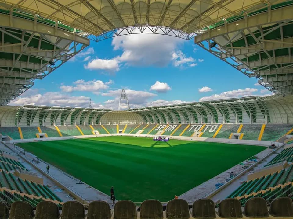 Süper Lig'den Amatörlere: Akhisarspor'un Şaşırtıcı Dönüş Planı görseli