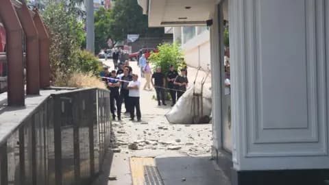 Samsun'da Korkutan Olay: Bafra İşhanı'ndan Kopan Sıvalar Yaraladı